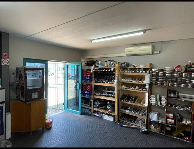 INDUSTRIAL PROPERTY TO RENT IN HENNOPSPARK